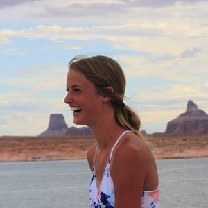 Meet your Posher, Savanna